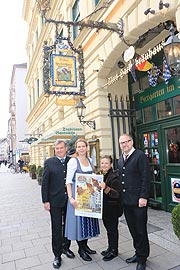 Lorenz und Christine Stiftl, Jutta  und Paul Pongratz (©Foto: Martin Schmitz)